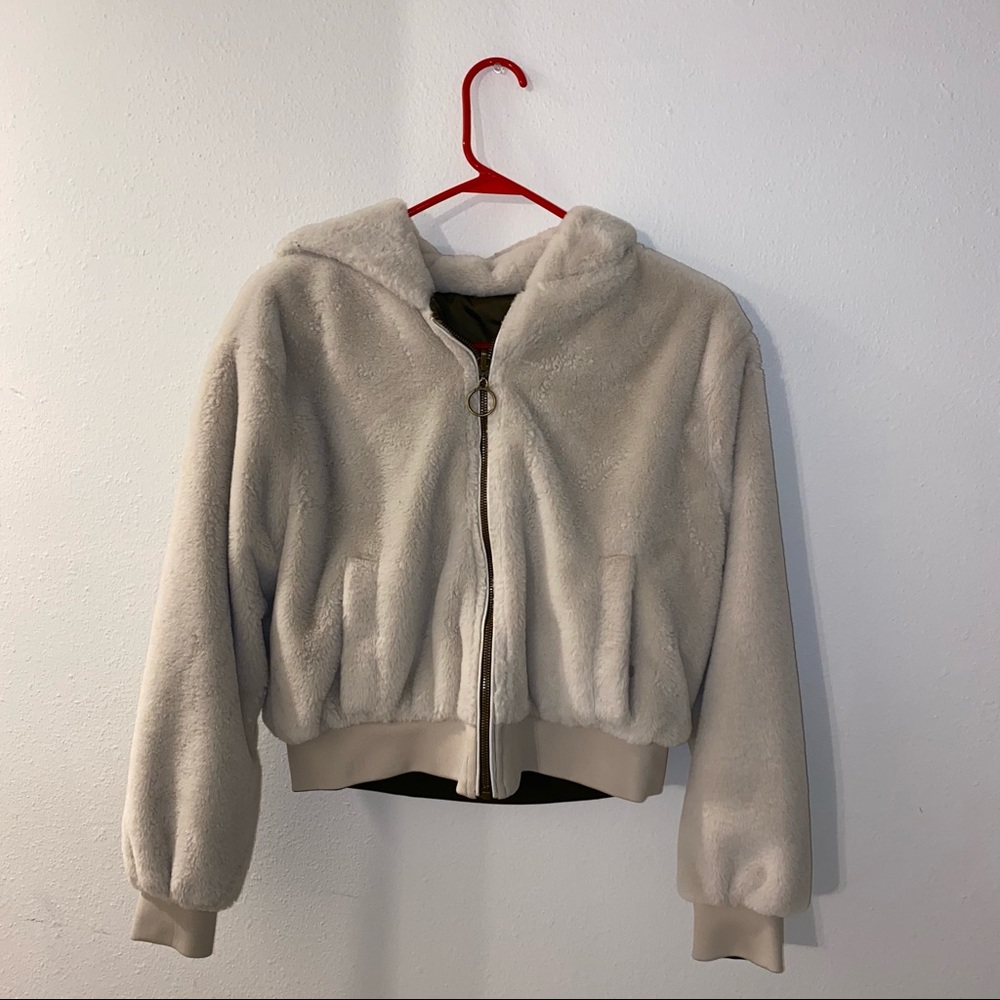 Cropped Fuzzy Zip Up